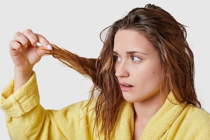 Why Your Hair Isn’t Growing: 7 Hidden Mistakes Most People Ignore